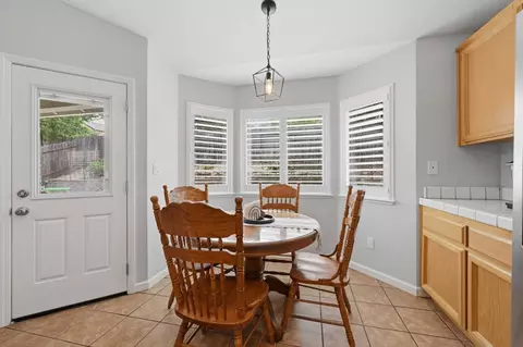 Dining - 5013 Charter Rd, Rocklin, CA 95765 photo 4 of 5