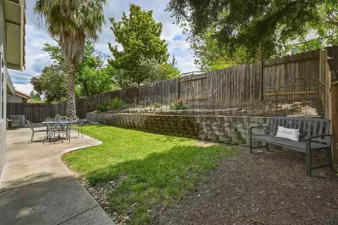 Exterior - 5013 Charter Rd, Rocklin, CA 95765 photo 10 of 11