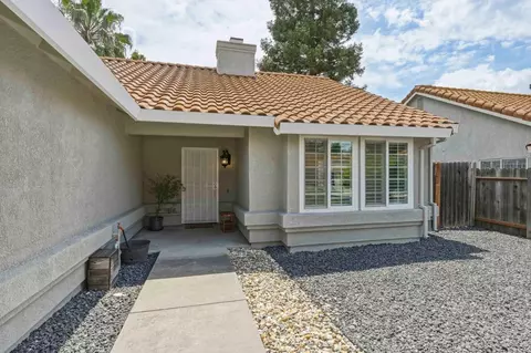 Exterior - 5013 Charter Rd, Rocklin, CA 95765 photo 4 of 11