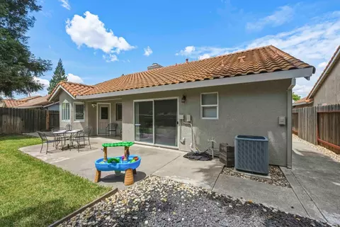 Exterior - 5013 Charter Rd, Rocklin, CA 95765 photo 6 of 11