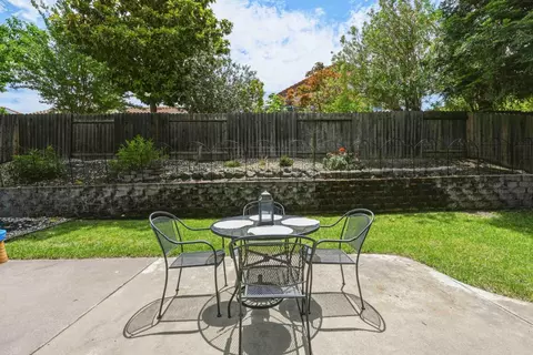 Exterior - 5013 Charter Rd, Rocklin, CA 95765 photo 8 of 11