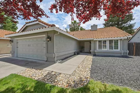 5013 Charter Rd, Rocklin, CA 95765