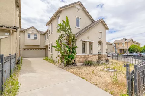 Exterior - 188 Thomsen Rd, Lathrop, CA 95330 photo 2 of 5