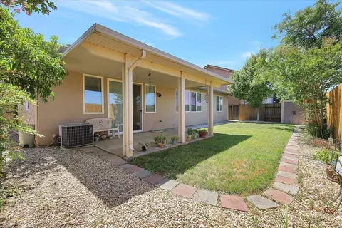 Exterior - 1729 Hicks Ave, Olivehurst, CA 95961 photo 3 of 4
