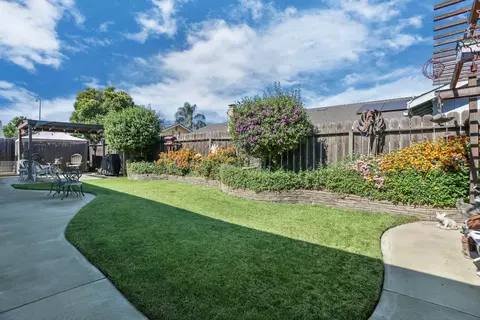 Exterior - 747 Foxfire Dr, Manteca, CA 95337 photo 12 of 16