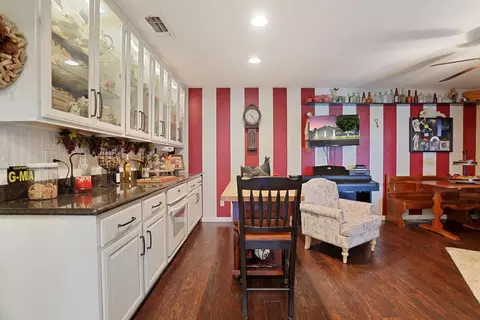 Kitchen - 747 Foxfire Dr, Manteca, CA 95337 photo 7 of 9