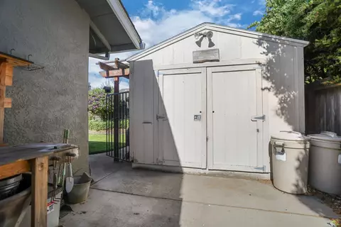Exterior - 747 Foxfire Dr, Manteca, CA 95337 photo 14 of 16
