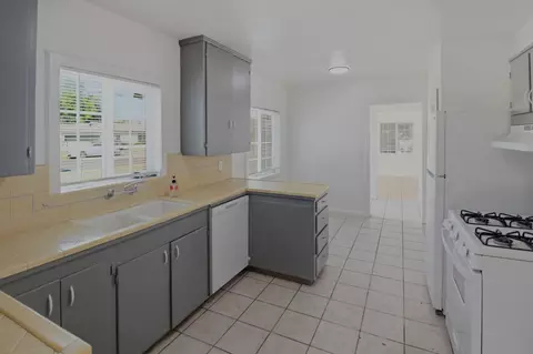 Kitchen - 889 E 23rd St, Merced, CA 95340 photo 3 of 3