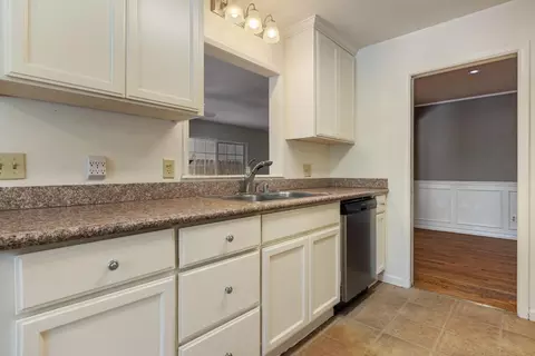 Kitchen - 253 E Canterbury Dr, Stockton, CA 95207 photo 2 of 3