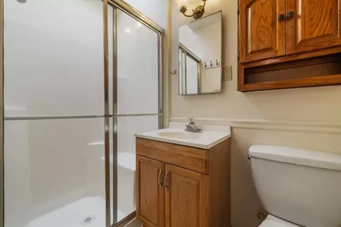 Bath - 253 E Canterbury Dr, Stockton, CA 95207 photo 1 of 2