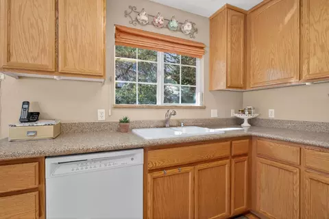 Kitchen - 4856 Kiva Dr, Copperopolis, CA 95228 photo 3 of 4