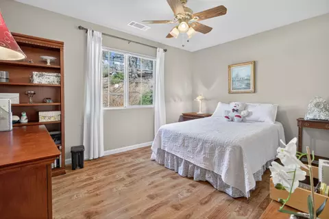 Bedroom - 4856 Kiva Dr, Copperopolis, CA 95228 photo 3 of 6