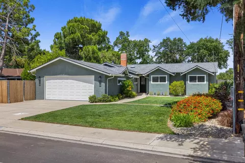 2413 Edgebrook Dr, Modesto, CA 95354
