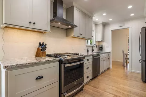 2413 Edgebrook Dr, Modesto, CA 95354 photo 13