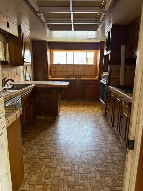 417 Eaton Ave, Tracy, CA 95376 photo 4