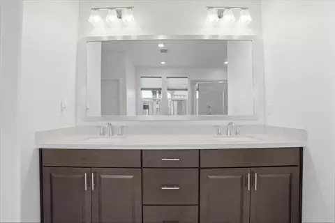 Bath - 8317 Evans Tree Dr, Roseville, CA 95747 photo 2 of 9