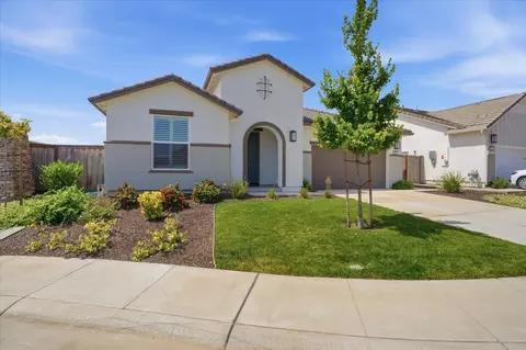8317 Evans Tree Dr, Roseville, CA 95747