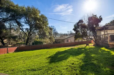 Exterior - 20475 Eureka Dr, Sonora, CA 95370 photo 6 of 9