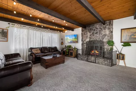 Living - 20475 Eureka Dr, Sonora, CA 95370 photo 2 of 3