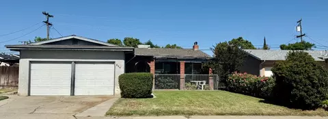 835 Nevada Ave, Los Banos, CA 93635