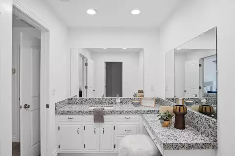 Bath - 10401 Golf Link Rd, Turlock, CA 95380 photo 8 of 10