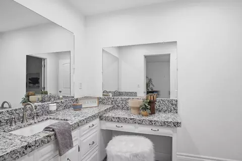 Bath - 10401 Golf Link Rd, Turlock, CA 95380 photo 7 of 10