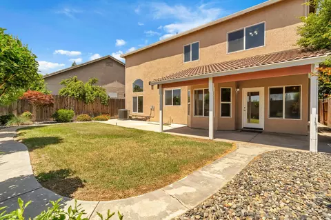 Exterior - 3704 Havenhurst Ct, Modesto, CA 95355 photo 6 of 7
