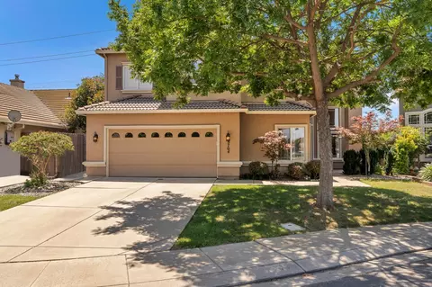 Exterior - 3704 Havenhurst Ct, Modesto, CA 95355 photo 2 of 7