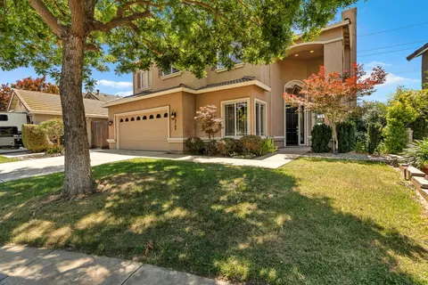 Exterior - 3704 Havenhurst Ct, Modesto, CA 95355 photo 3 of 7