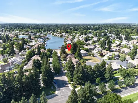7701 E Shore Dr, Sacramento, CA 95831 photo 7