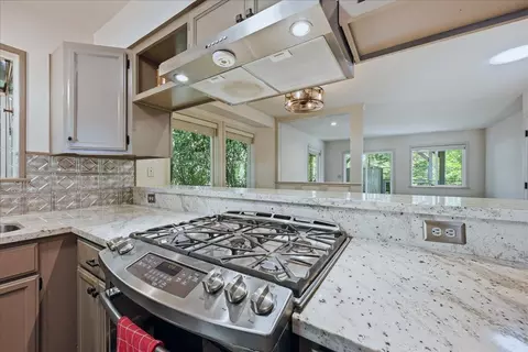 Kitchen - 71 Bryson Dr, Sutter Creek, CA 95685 photo 2 of 4