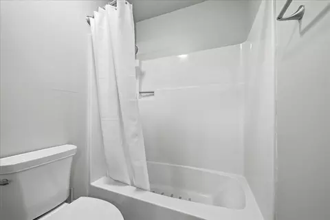 Bath - 71 Bryson Dr, Sutter Creek, CA 95685 photo 5 of 5