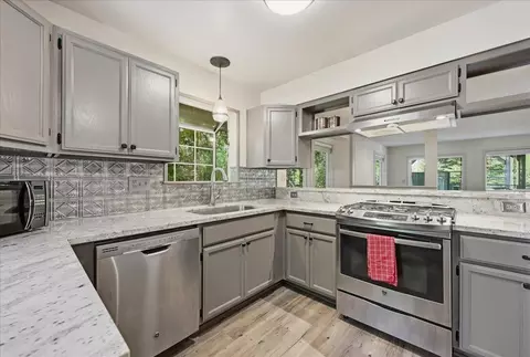 Kitchen - 71 Bryson Dr, Sutter Creek, CA 95685 photo 1 of 4
