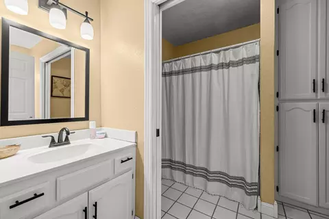 Bath - 3889 Rustic Rd, Cameron Park, CA 95682 photo 5 of 5