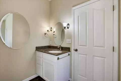 Bath - 665 Gladycon Rd, Colfax, CA 95713 photo 5 of 5