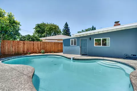 Exterior - 1400 Orange Ln, Davis, CA 95616 photo 5 of 6