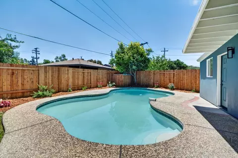Exterior - 1400 Orange Ln, Davis, CA 95616 photo 6 of 6