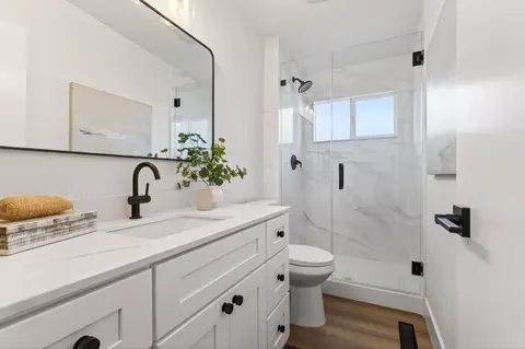 Bath - 1400 Orange Ln, Davis, CA 95616 photo 1 of 4