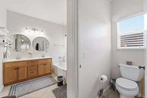 Entry Way - 2220 Ellison Dr, Modesto, CA 95355 photo 6 of 9