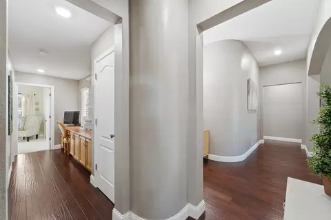 Entry Way - 2220 Ellison Dr, Modesto, CA 95355 photo 8 of 9