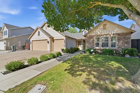 Exterior - 2220 Ellison Dr, Modesto, CA 95355 photo 3 of 12