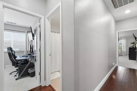 Entry Way - 2220 Ellison Dr, Modesto, CA 95355 photo 7 of 9