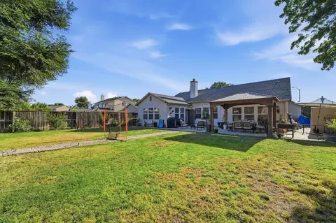 Exterior - 2220 Ellison Dr, Modesto, CA 95355 photo 6 of 12
