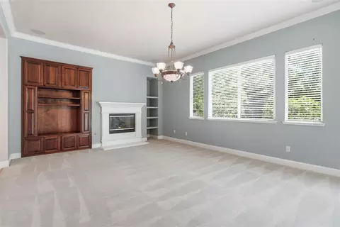 Living - 4129 Poppleton Way, Carmichael, CA 95608 photo 8 of 11