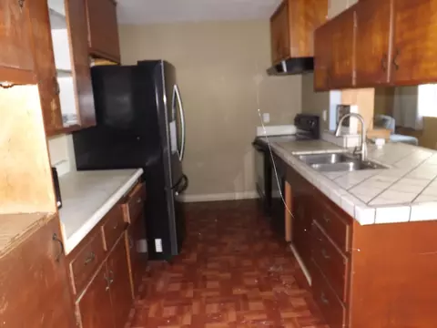 Kitchen - 5763 E Morse Rd, Lodi, CA 95240 photo 1 of 3