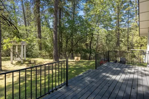 Exterior - 3580 Sluice Box Rd, Placerville, CA 95667 photo 6 of 15