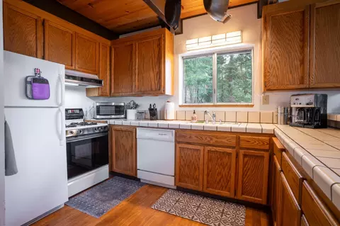 Kitchen - 3790 Apache Rd, Dorrington, CA 95223 photo 2 of 2