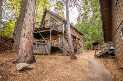 Exterior - 3790 Apache Rd, Dorrington, CA 95223 photo 4 of 13