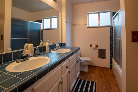 Bath - 3790 Apache Rd, Dorrington, CA 95223 photo 1 of 3