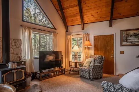 Living - 3790 Apache Rd, Dorrington, CA 95223 photo 2 of 3